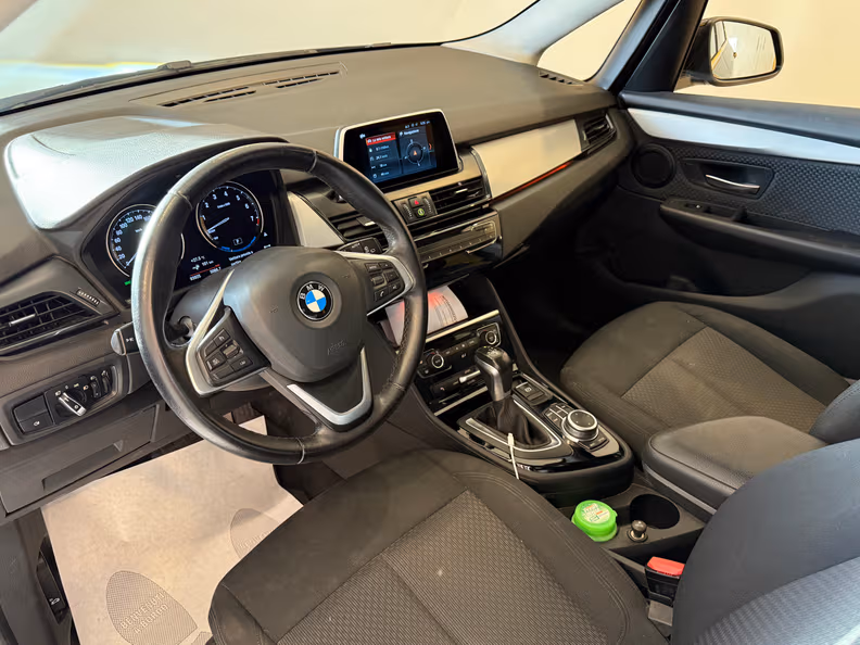 BMW 2 series - 11