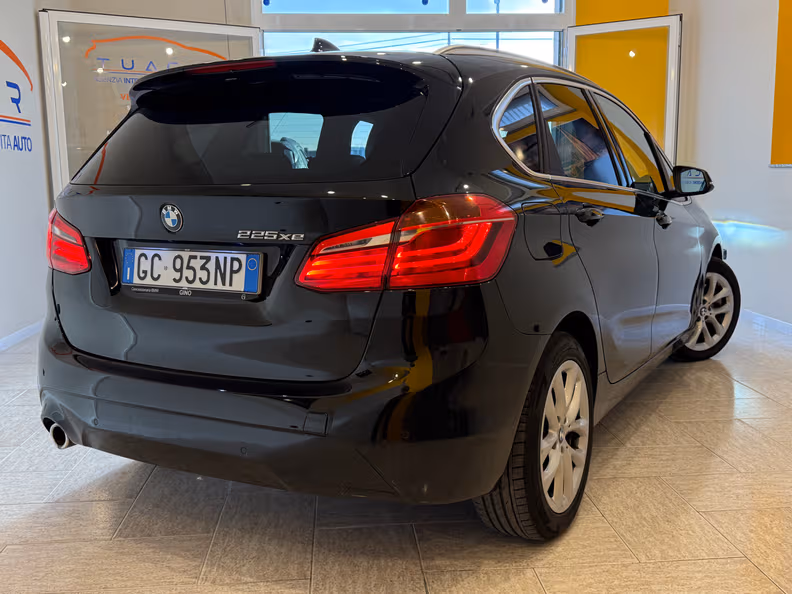 BMW 2 series - 6