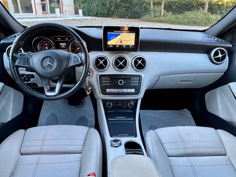 Mercedes-Benz A-Class - 13