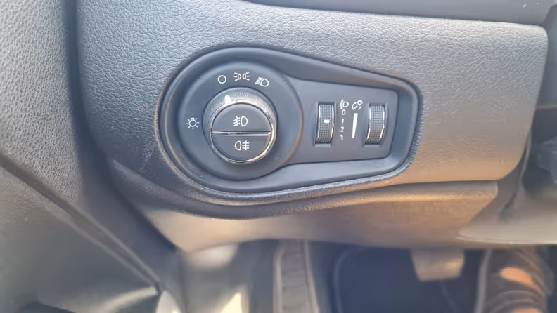 Jeep Renegade - 33