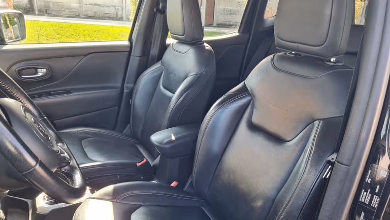 Jeep Renegade - 22