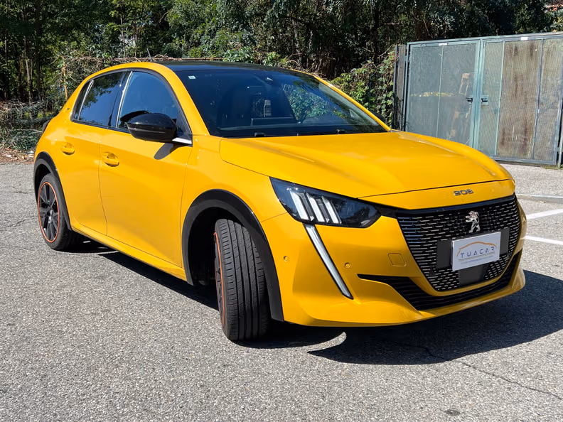 Peugeot 208 - 3