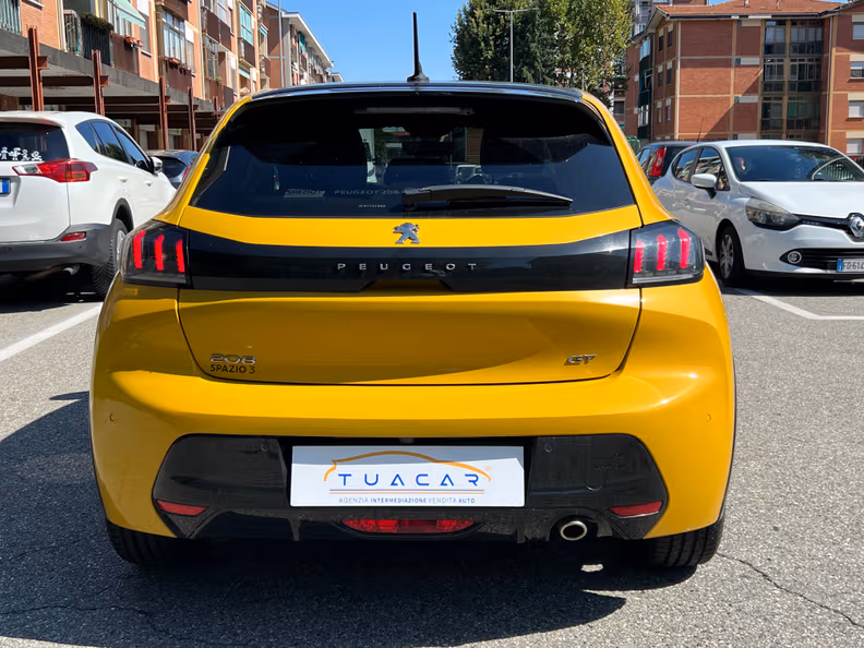 Peugeot 208 - 6