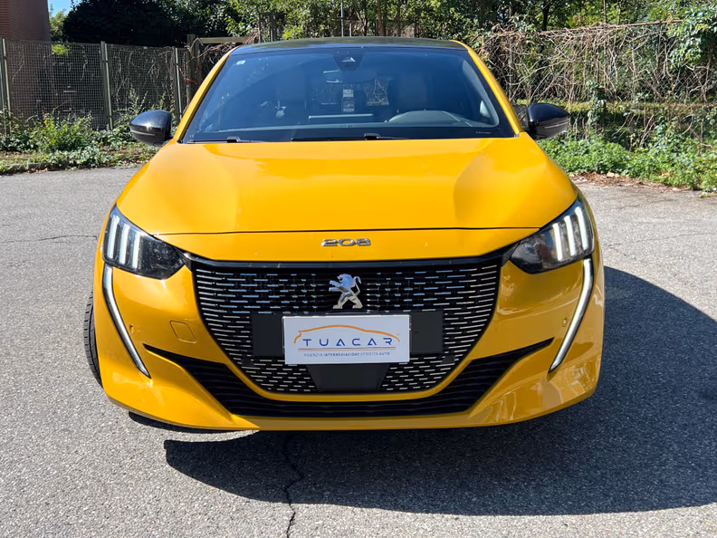 Peugeot 208 - 2