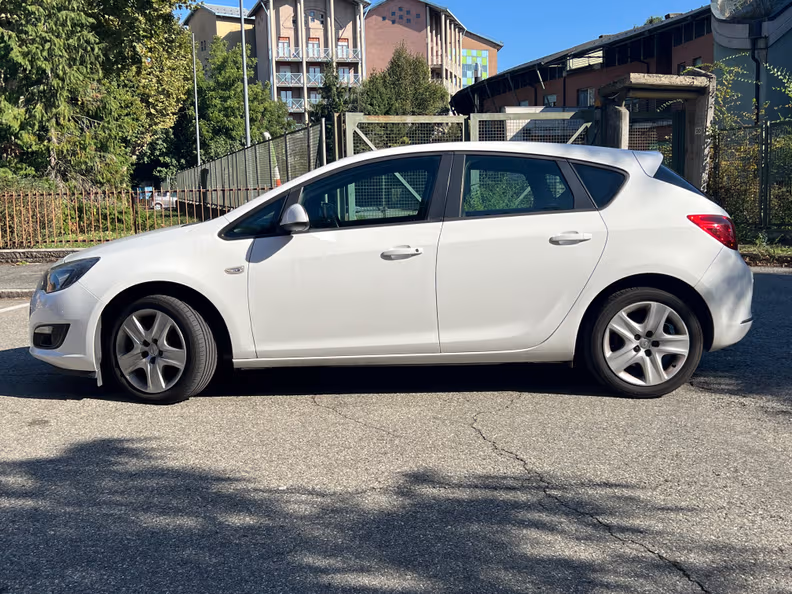 Opel Astra - 8