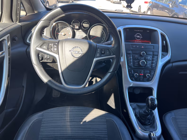 Opel Astra - 12