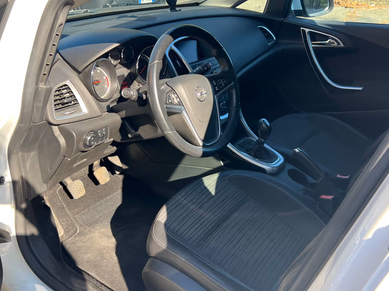 Opel Astra - 14