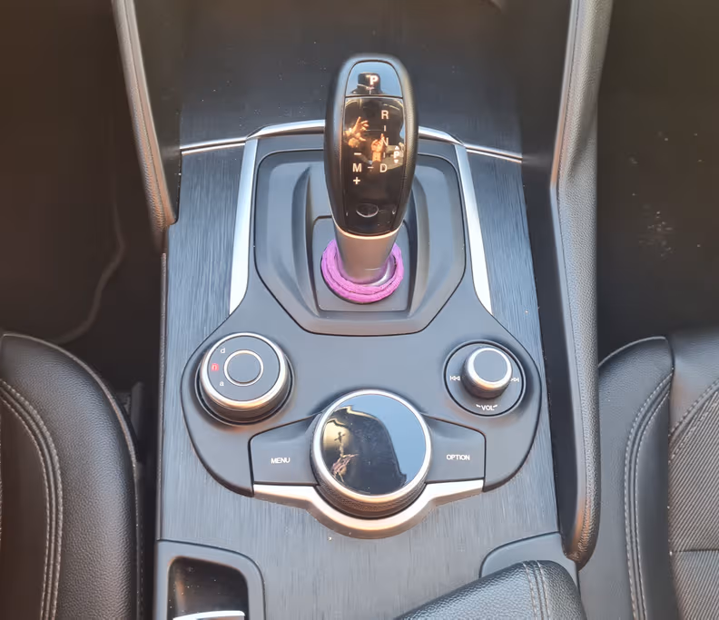 Alfa Romeo Giulia - 32