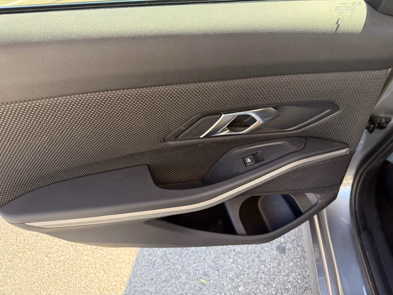 BMW 3 series - 24