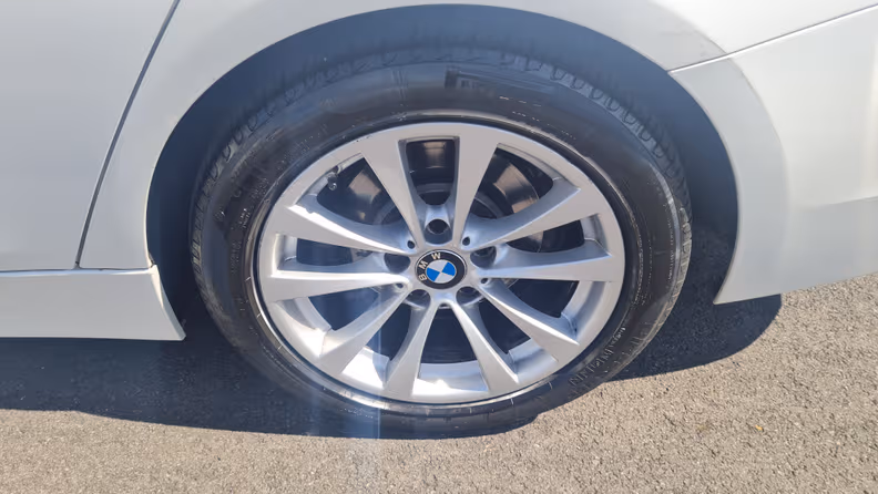 BMW 3 series - 25