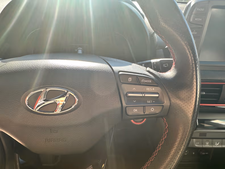 Hyundai Kona - 12