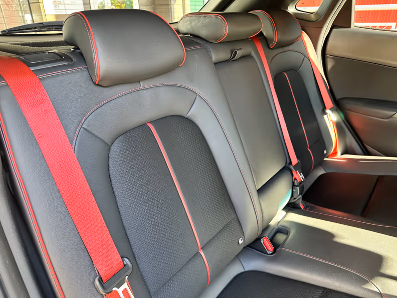 Hyundai Kona - 34