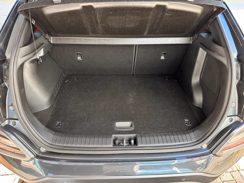 Hyundai Kona - 37