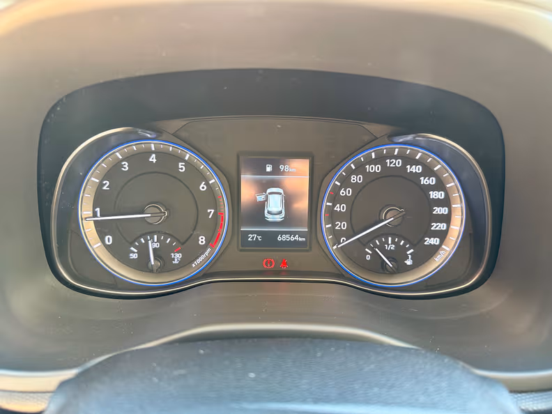 Hyundai Kona - 11