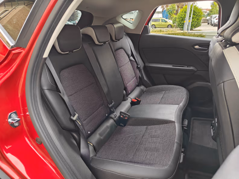 Renault Captur - 21