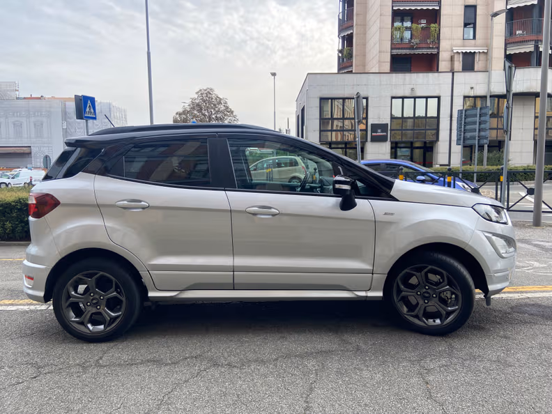 Ford EcoSport - 26