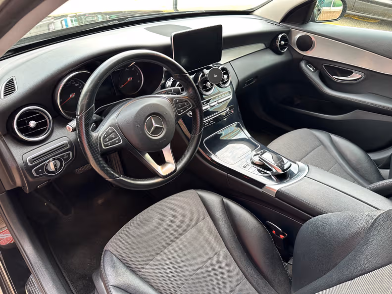 Mercedes-Benz C-Class - 8