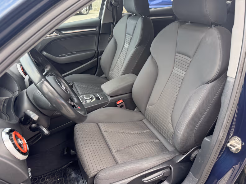Audi A3 - 8