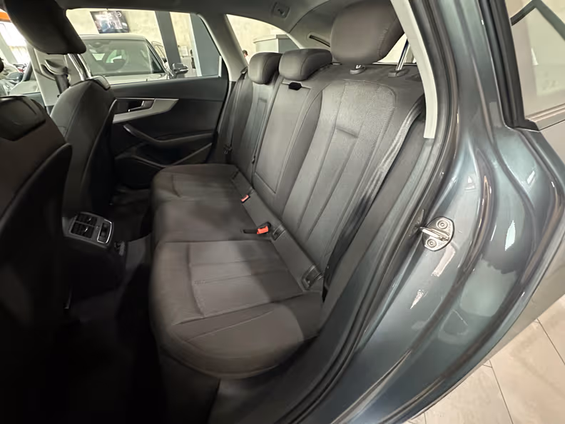 Audi A4 - 16