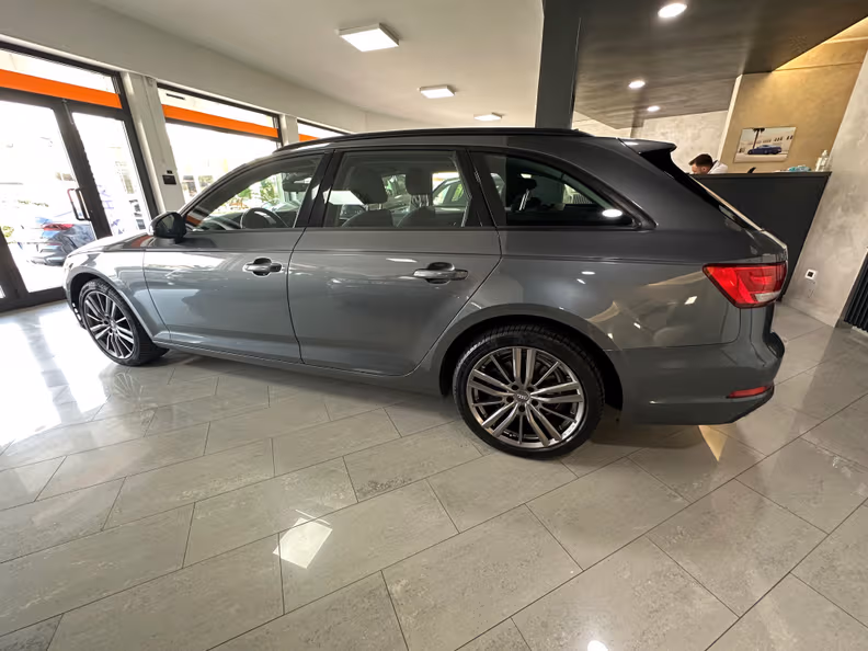Audi A4 - 5