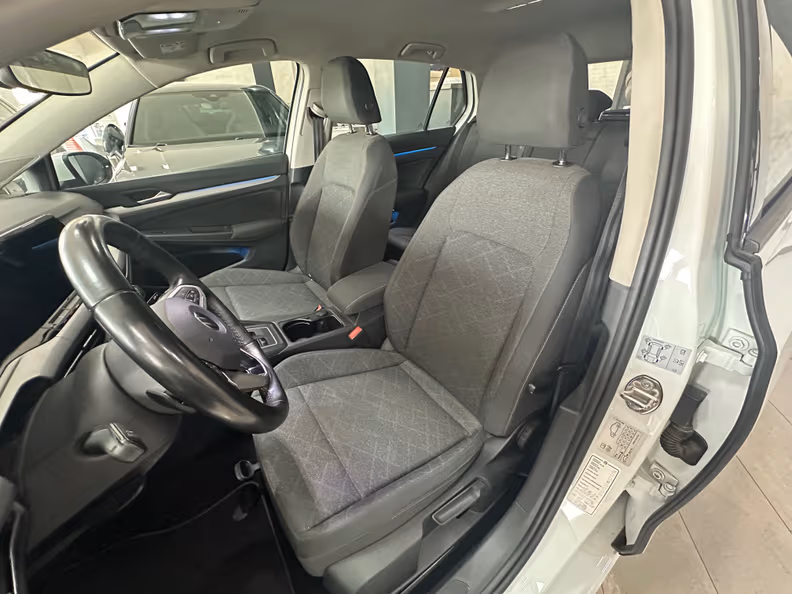 Volkswagen Golf - 13