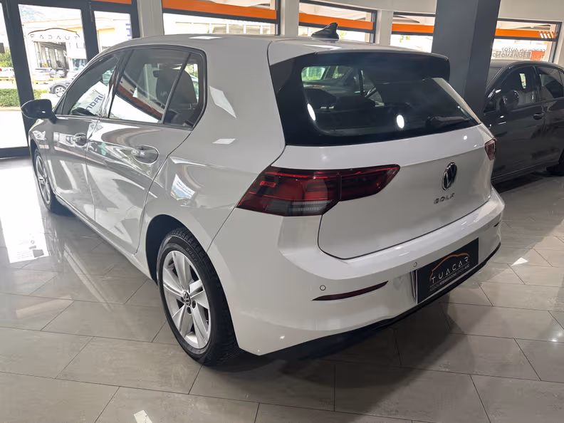 Volkswagen Golf - 3