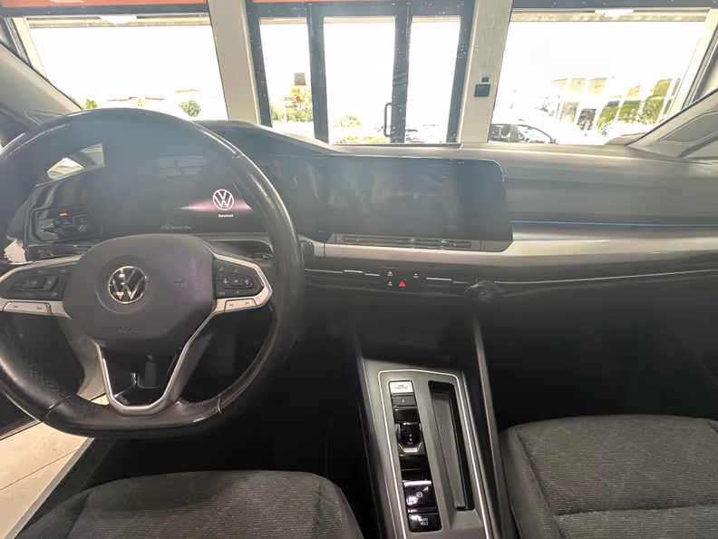 Volkswagen Golf - 16