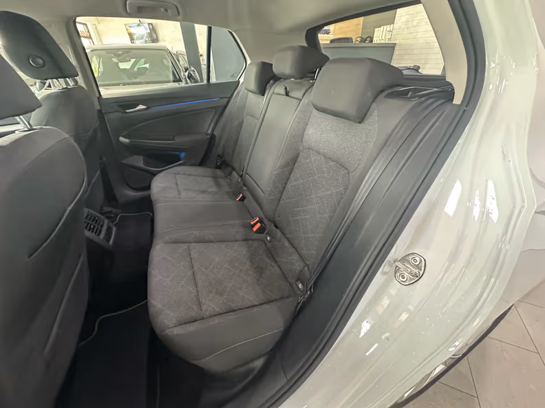 Volkswagen Golf - 15