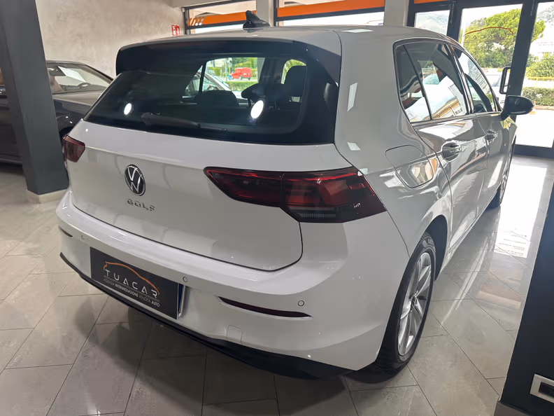 Volkswagen Golf - 5