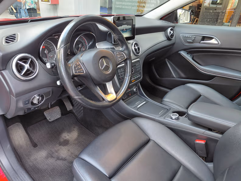 Mercedes-Benz GLA-Class - 9