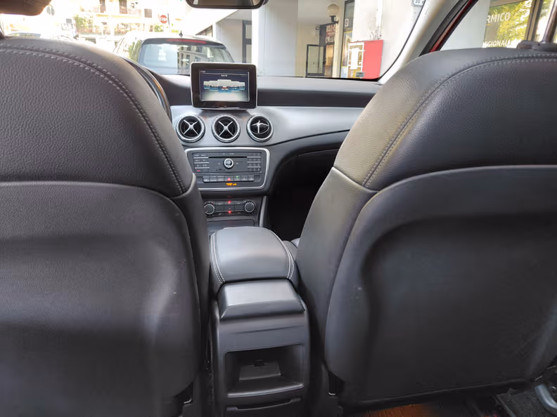 Mercedes-Benz GLA-Class - 36