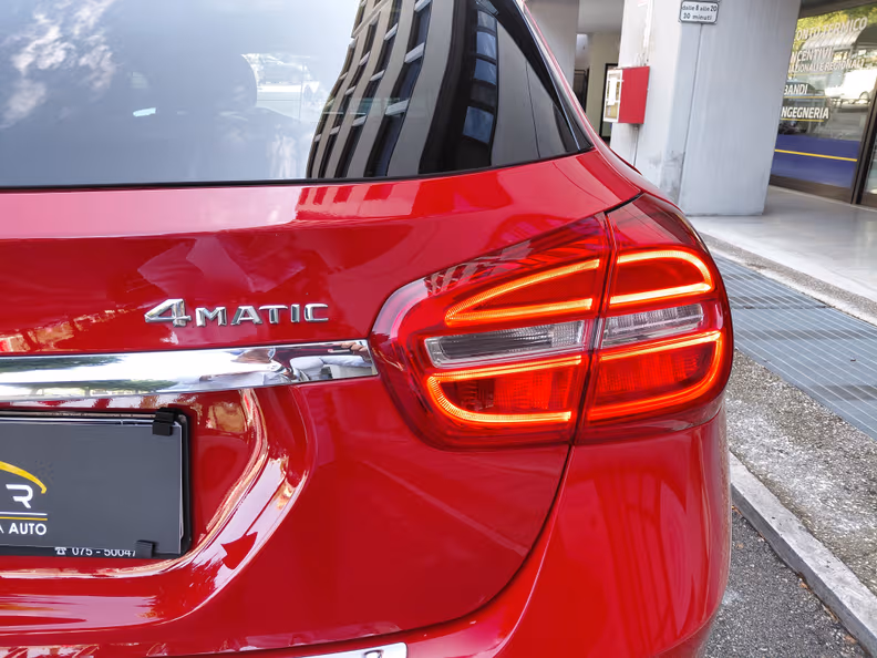 Mercedes-Benz GLA-Class - 27