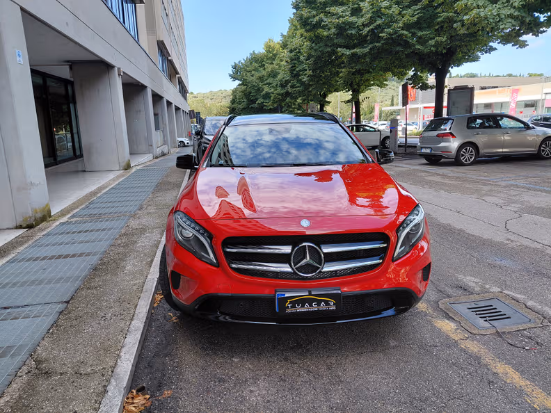 Mercedes-Benz GLA-Class - 2
