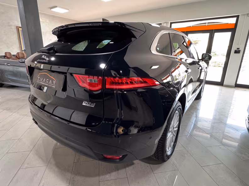 Jaguar F-Pace - 6
