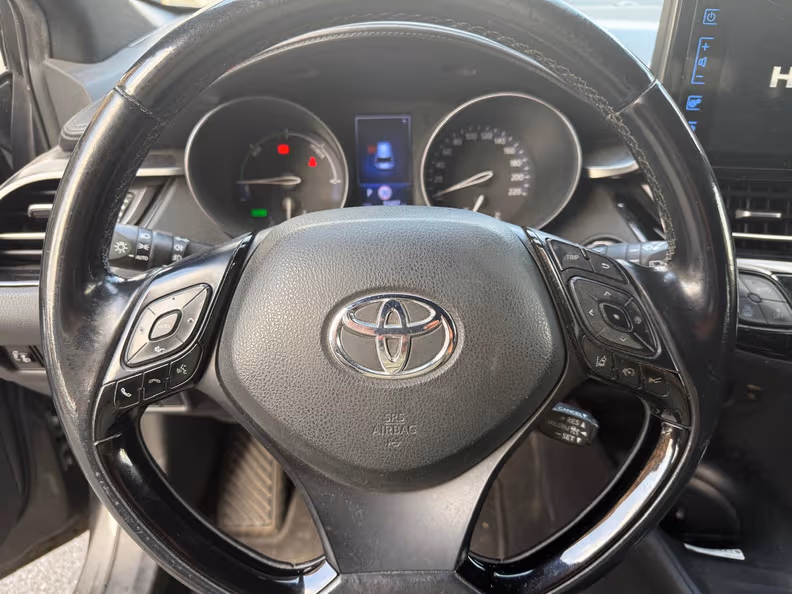 Toyota C-HR - 12