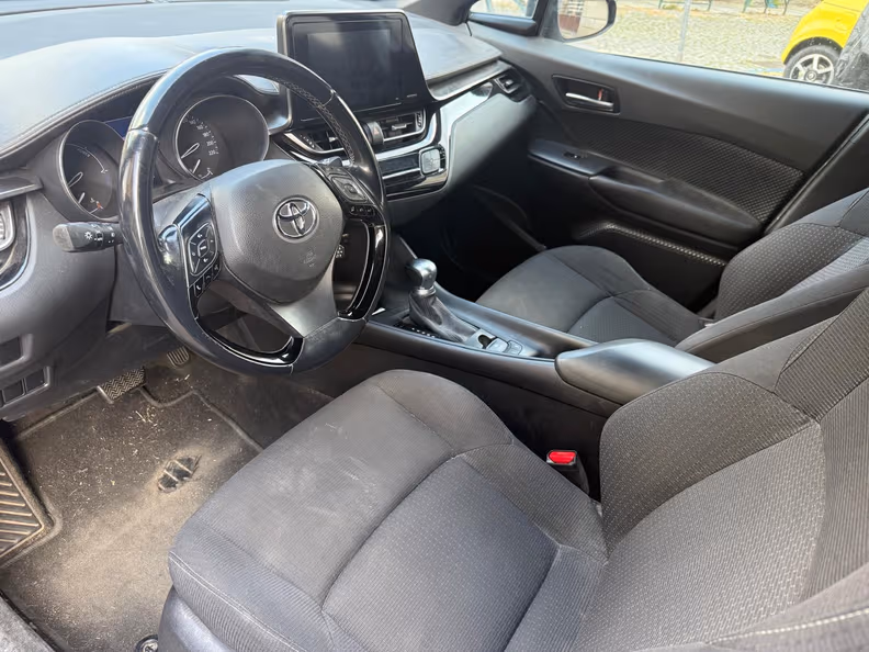 Toyota C-HR - 21
