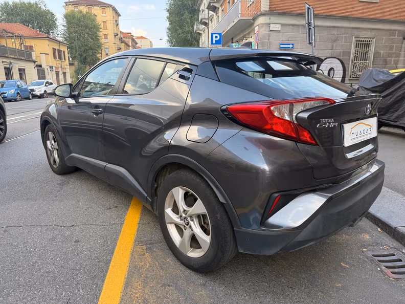 Toyota C-HR - 5
