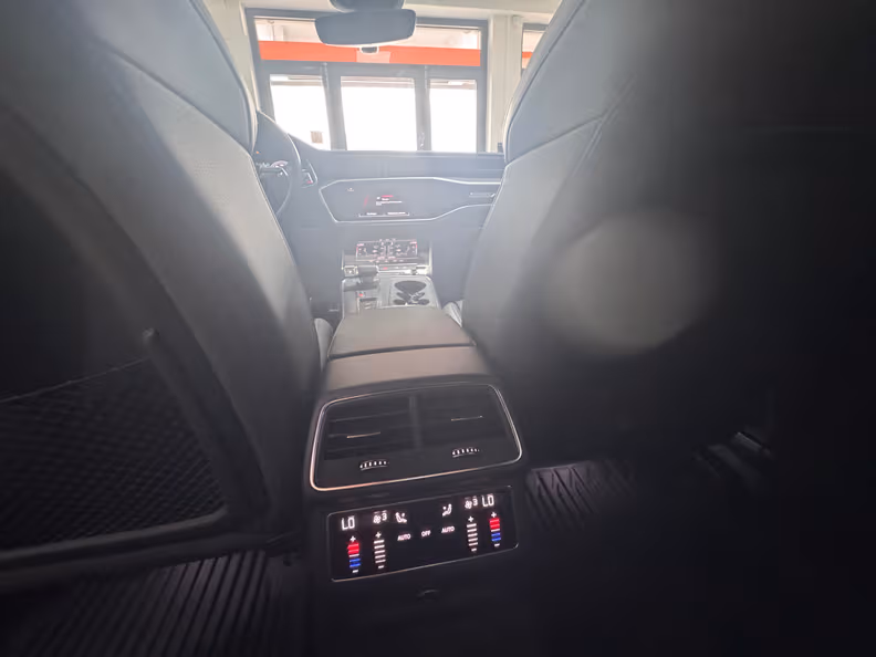 Audi A6 - 16