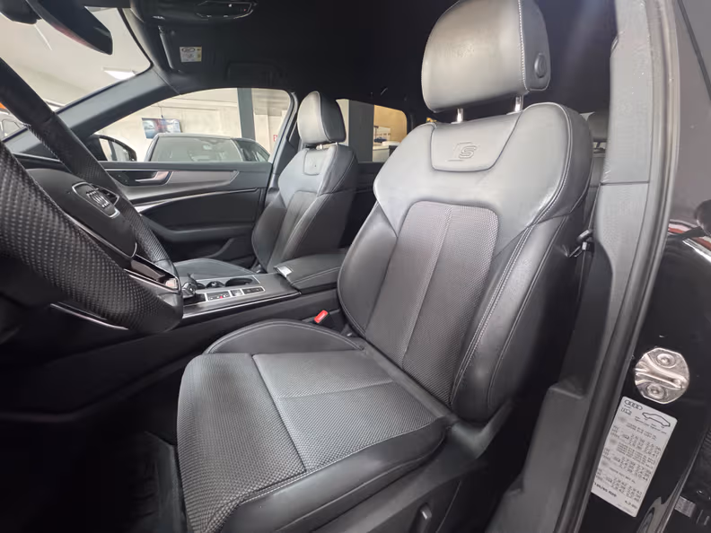 Audi A6 - 8