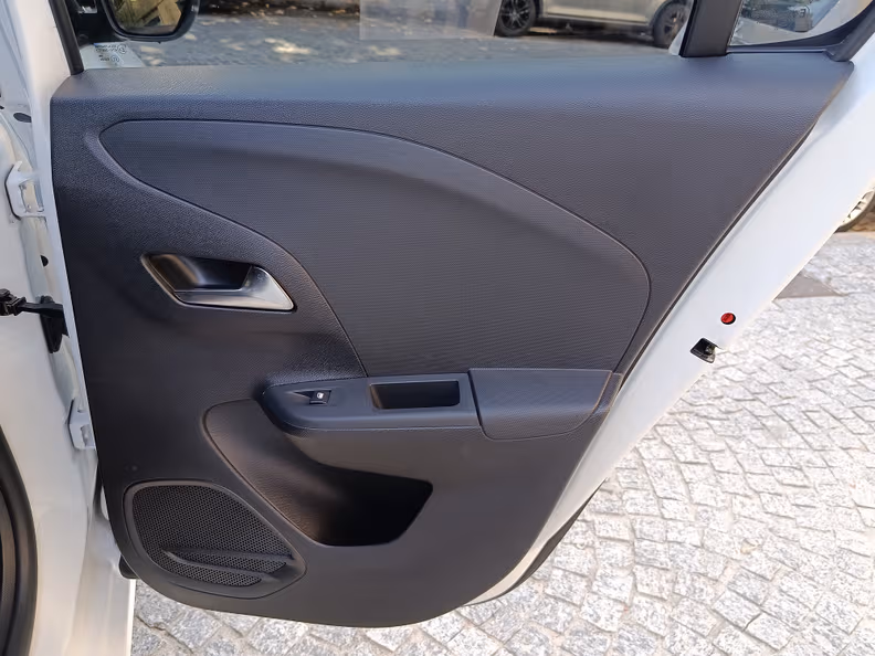 Opel Corsa - 38