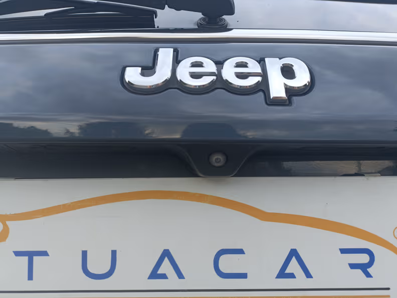 Jeep Compass - 38