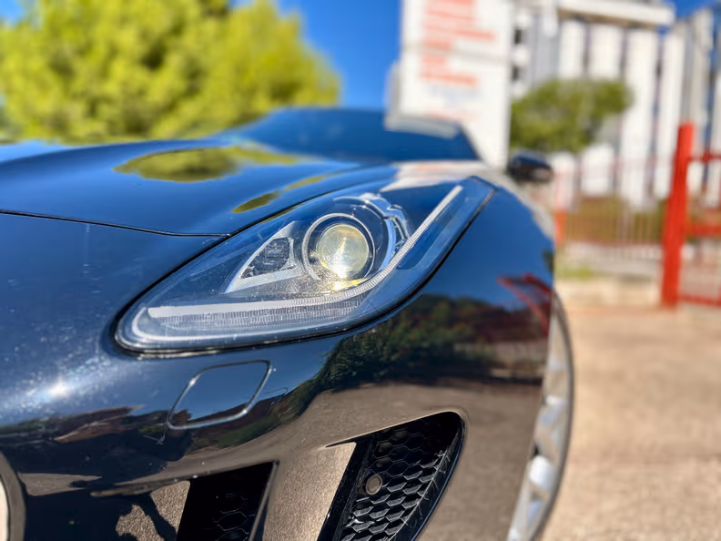 Jaguar F-Type - 13