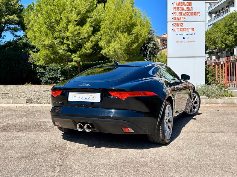 Jaguar F-Type - 7