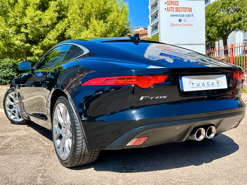Jaguar F-Type - 8