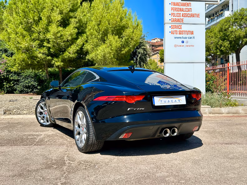Jaguar F-Type - 6