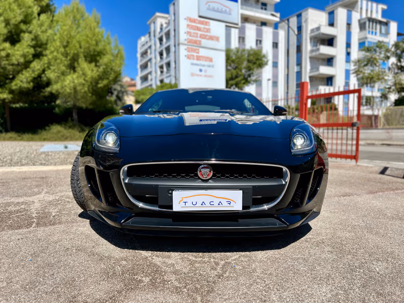 Jaguar F-Type - 4