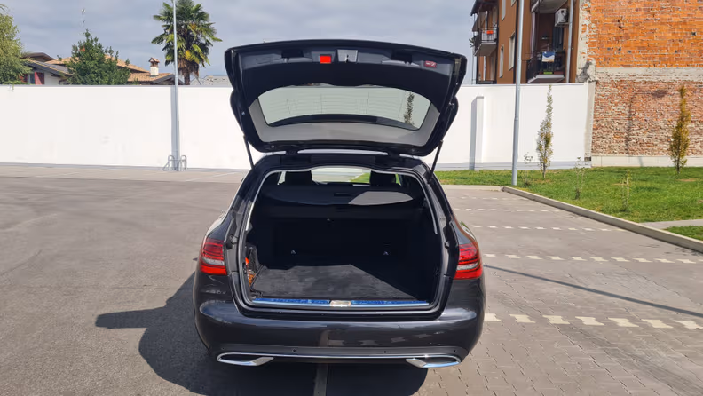 Mercedes-Benz C-Class - 14