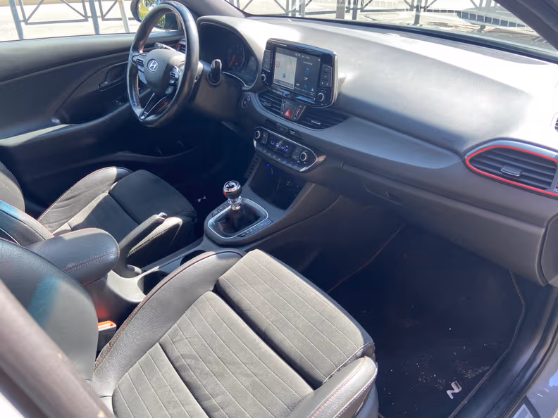 Hyundai i30 - 23