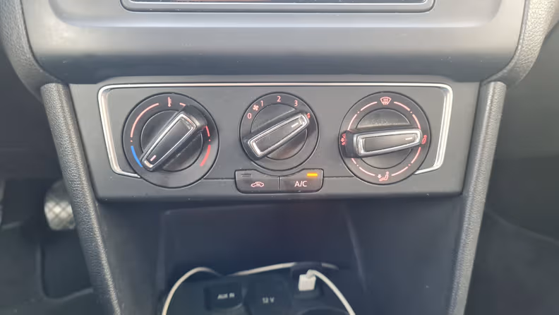 Volkswagen Polo - 28