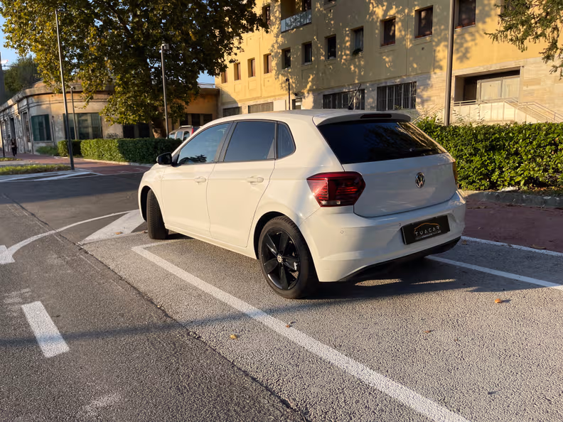 Volkswagen Polo - 7